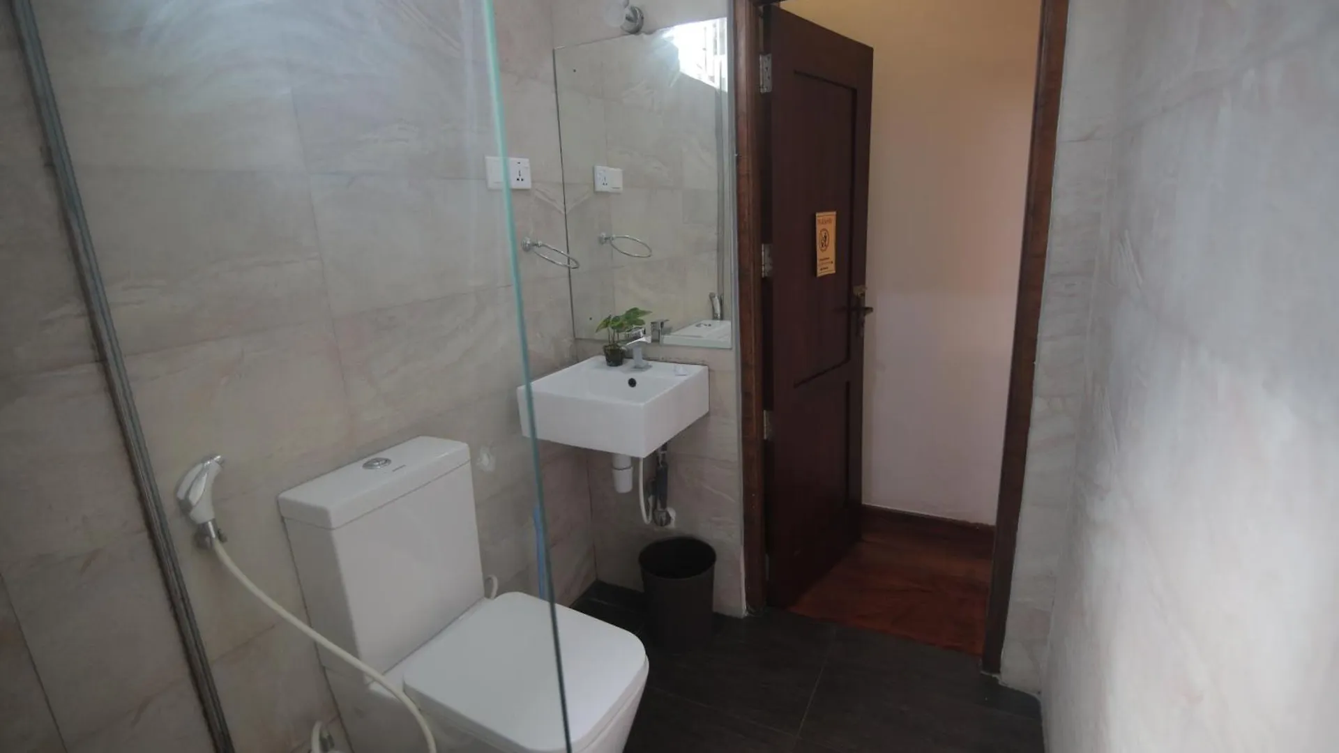 D Plus B&B Negombo