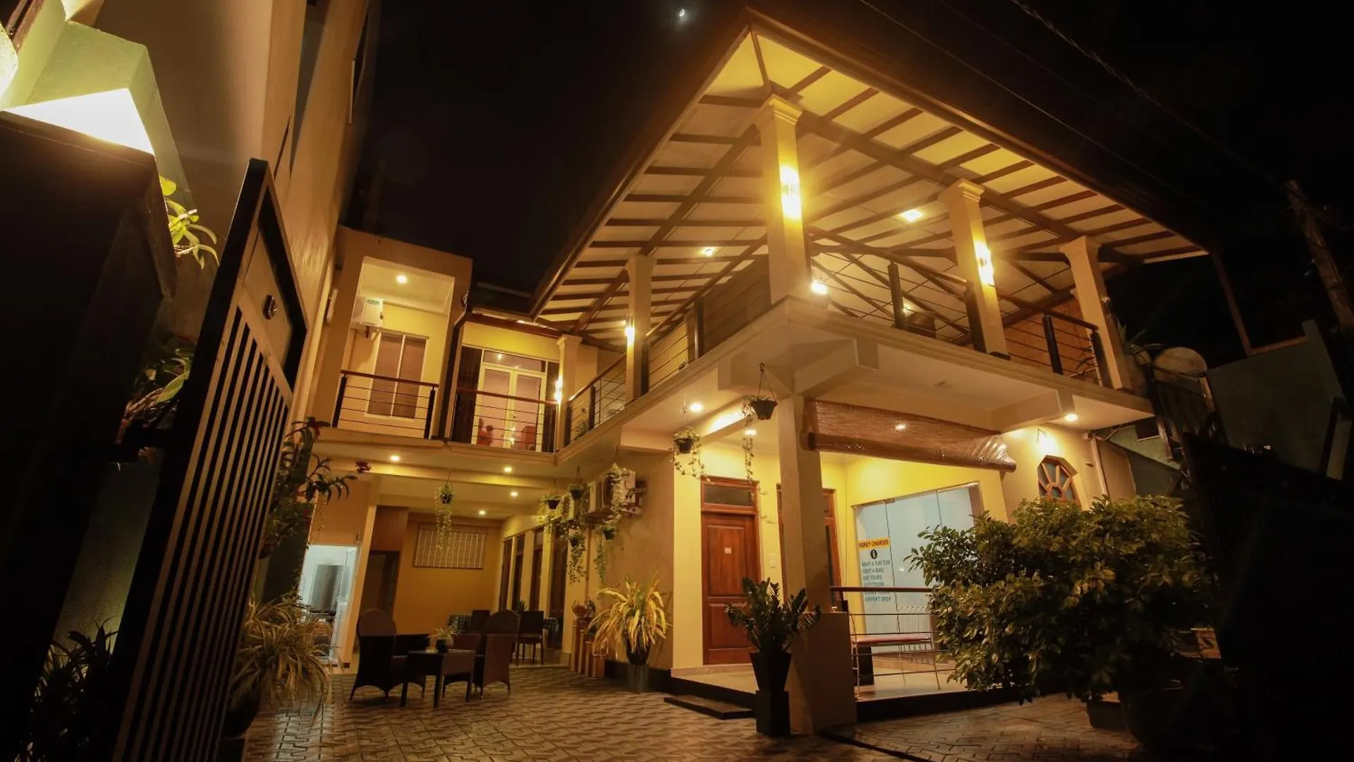 D Plus B&B Negombo contacts